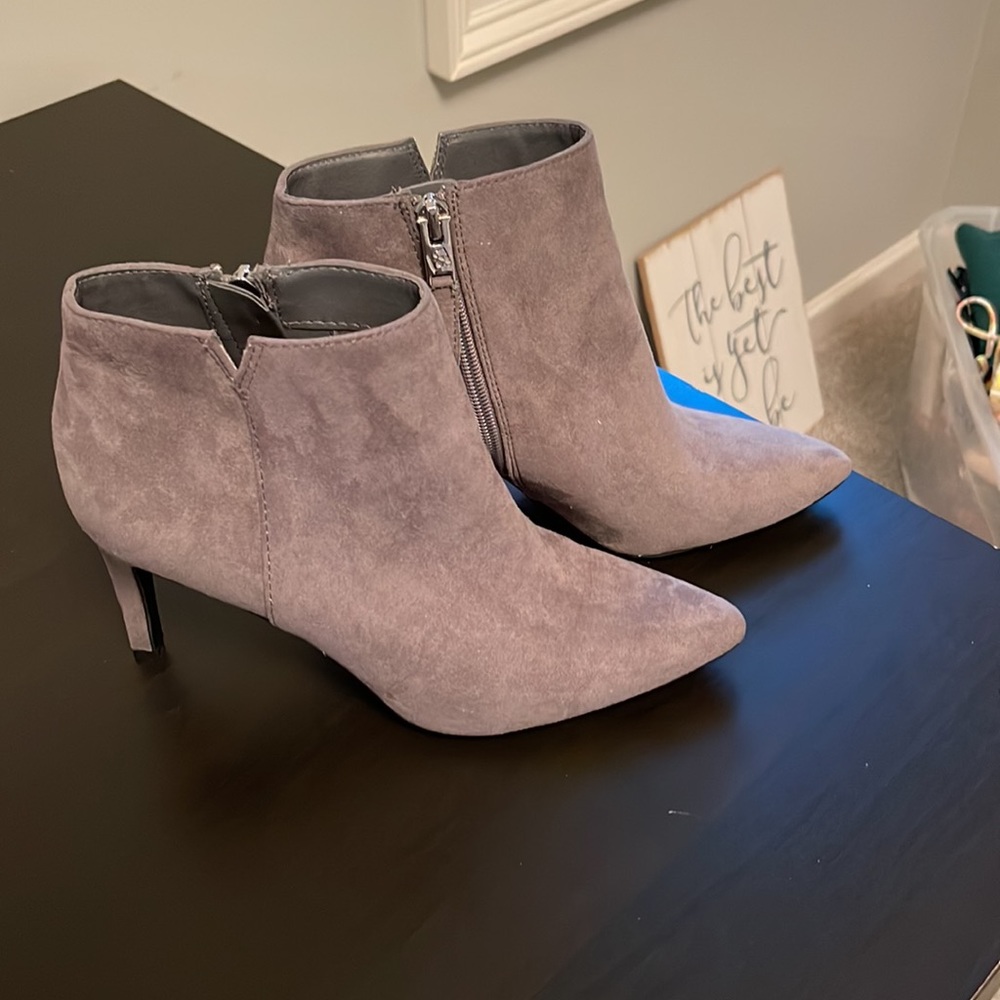 Sam & Libby  ankle booties excellent condition size 7